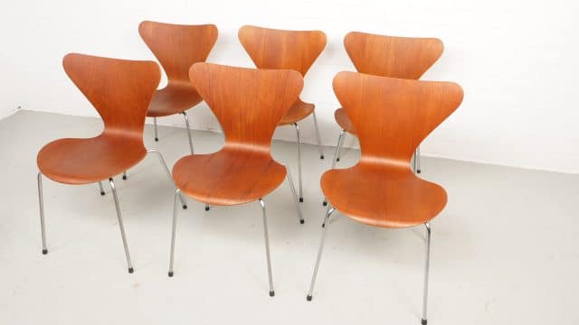 Arne Jacobsen Chaise Papillon 3107 Série 7 Teck Frits Hansen 1963 1964