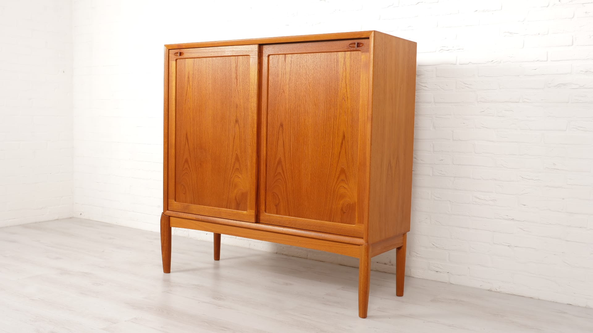 Highboard Vintage Cupboard Danish Sliding Doors Bramin 124 Cm