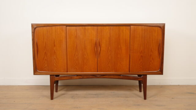 Buffet haut vintage Johannes Andersen Design danois Teck