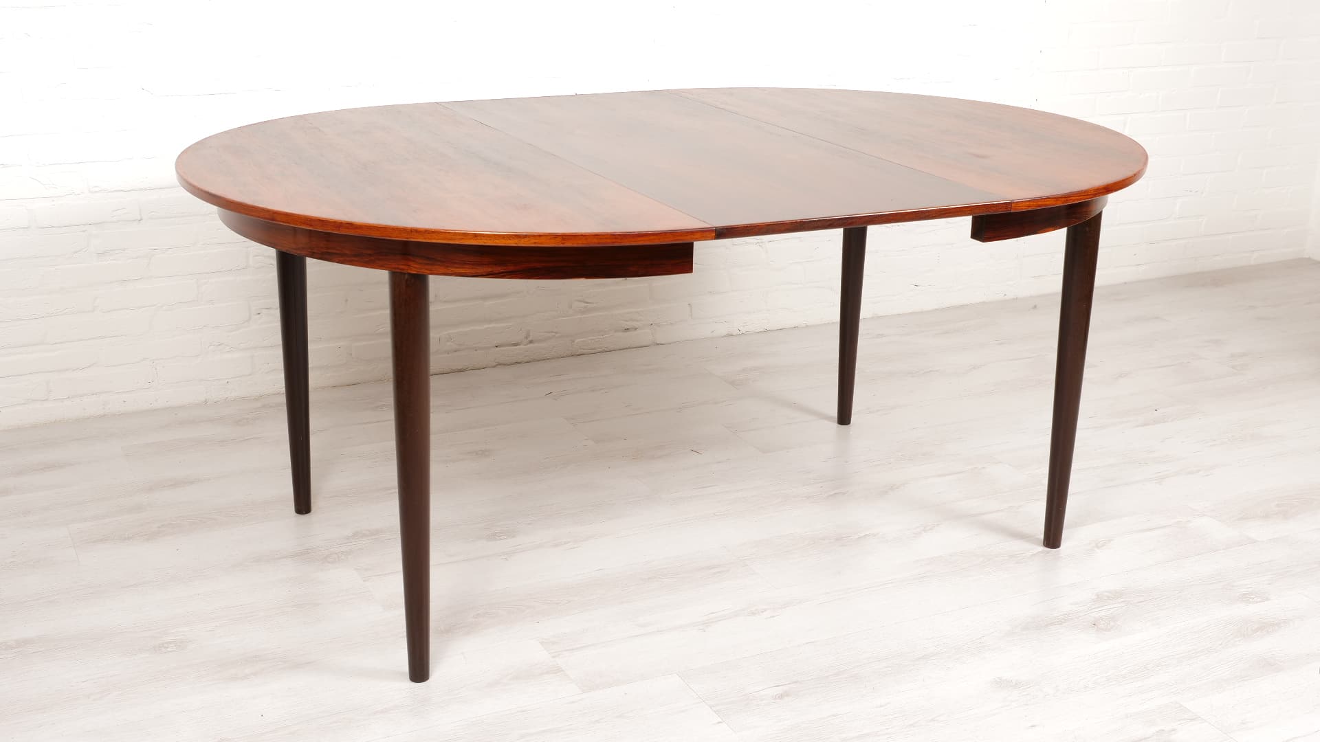 Vintage Dining Table Round Extendable Rosewood