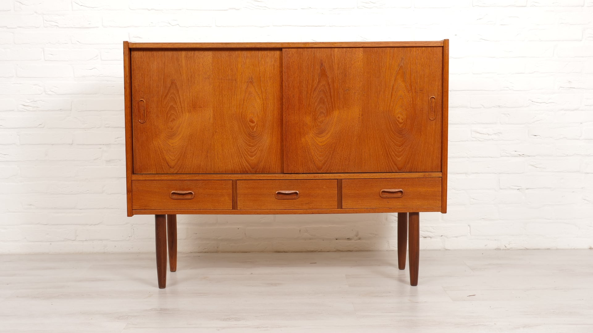 Danish Wall Cabinet Teak Sliding Doors Amp Drawers Years 8217 60