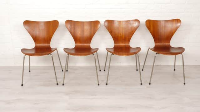 Set Of 4 Dining Chairs Arne Jabosen 3107 Butterfly Chairs Teak Fritz Hansen