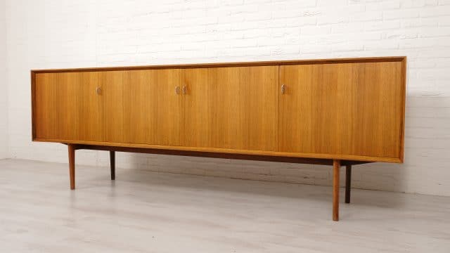 Vintage Sideboard 240 Cm Sleek Design