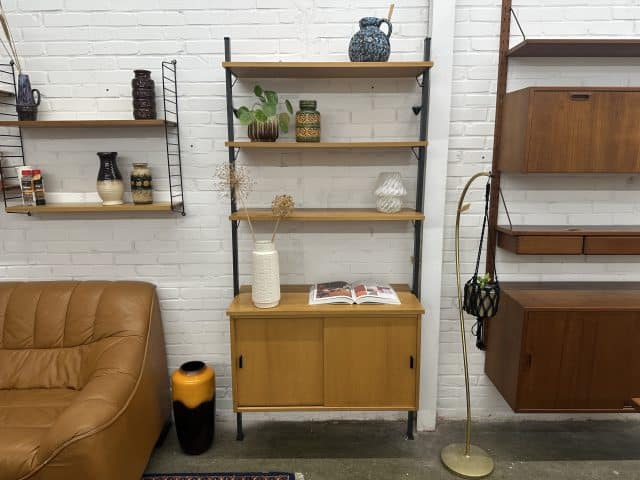 Wall system Olof Pira ash wood