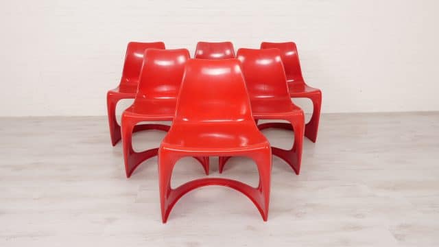 6 X Chaises de salle à manger Rouge Cado Modèle 290 Pierre Stergaard