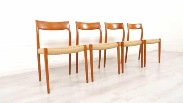 4 X Chaise de salle à manger Niels Otto Mller Modèle 77 Papercord Teck restauré