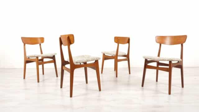 4 X Chaises de salle à manger Schinning Amp Elgaard Teck Reupholstered