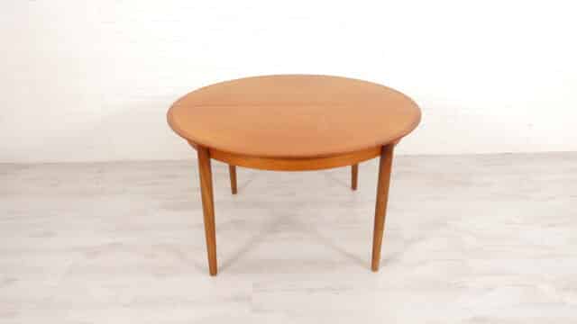 Vintage Round Dining Table Teak Extendable 122 Cm