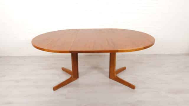 Vintage Dining Table Round Teak Extendable 122 cm