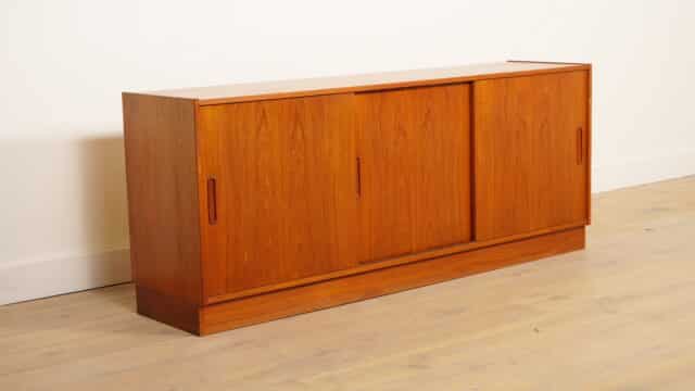 Buffet vintage à portes coulissantes Design scandinave