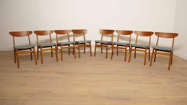 8 X Chaise de salle à manger Farstrup Modèle 210 Reupholstered