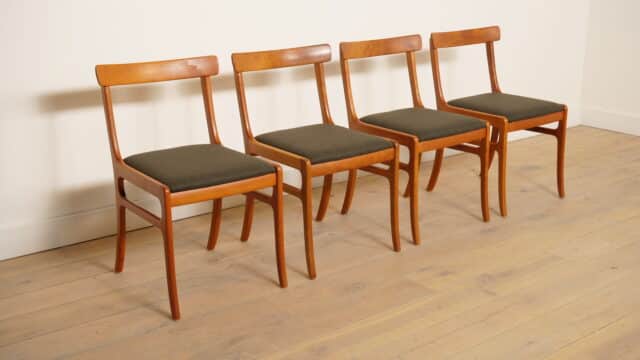 4 X Dining chair Ole Wanscher Cherry Reupholstered