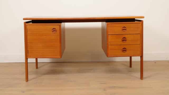 Vintage Desk Danish Design Teak Arne Vodder