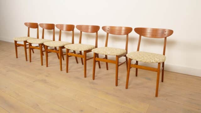 6 X Chaise de salle à manger Farstrup Modèle 210 Reupholstered