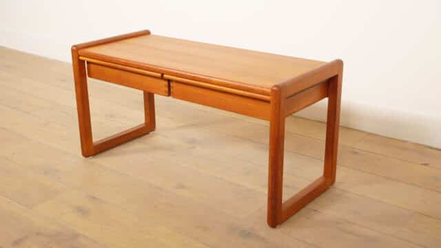 Table basse vintage Table d'appoint en teck danois Aksel Kjersgaard