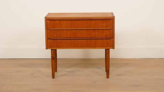 Vintage Chest of Drawers 3-Drawer Nightstand