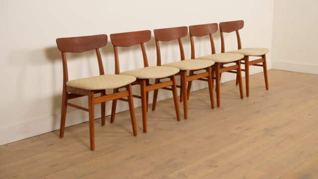 5 X Eetkamerstoel Farstrup Model 210 Gerestaureerd Creme Geel