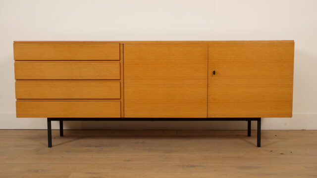 Vintage Dressoir Mid Century Modern Zwarte Details 177 Cm